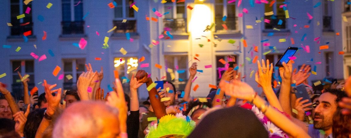 À FACETTES - Créer • Produire • Coordonner